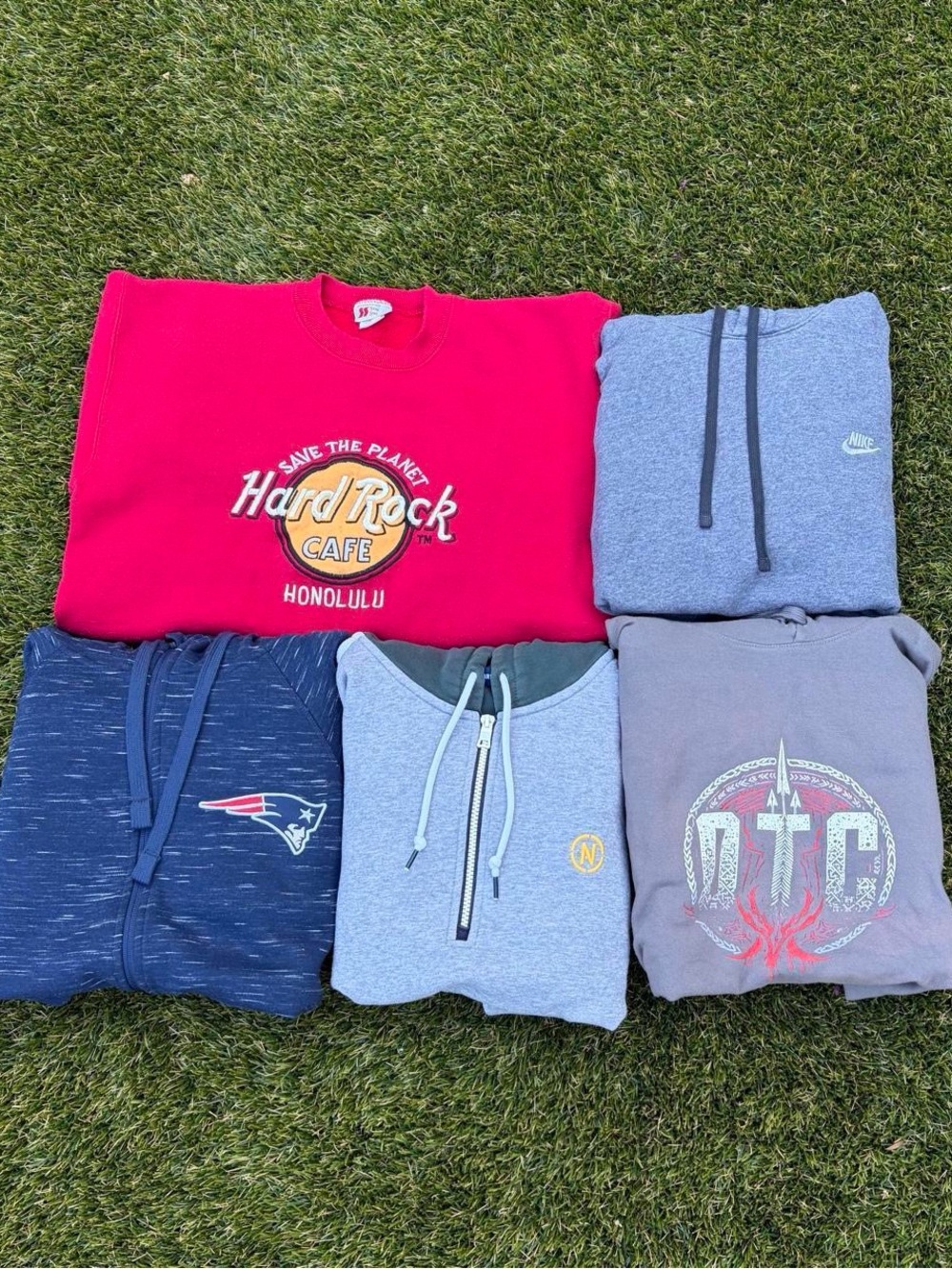 Bundle of 5 hoodies/crewnecks